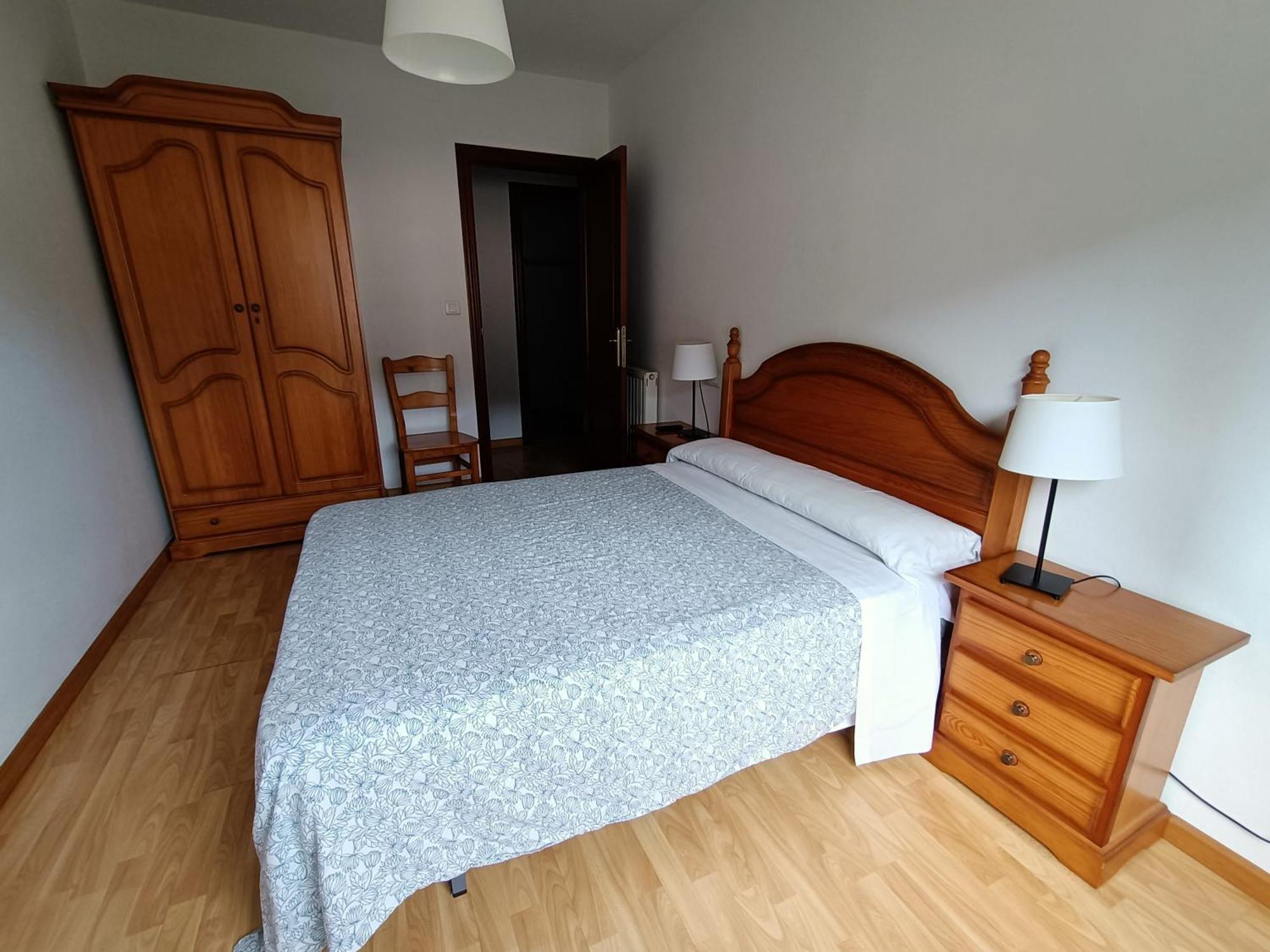 Onís Pension Paseo Real מראה חיצוני תמונה